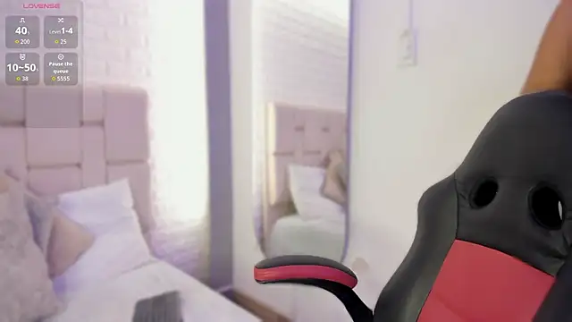 paola_blake's cam snapshot