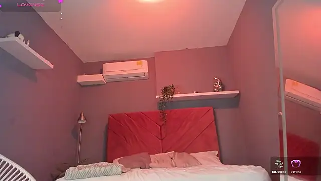 cinnia_'s cam snapshot