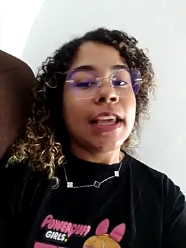 VitoriaFernandes's cam snapshot