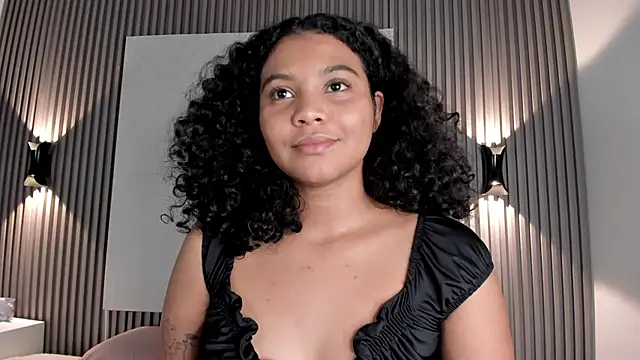 Zafiiraa's cam snapshot