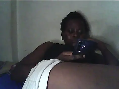 Sexyhotgal22's cam snapshot