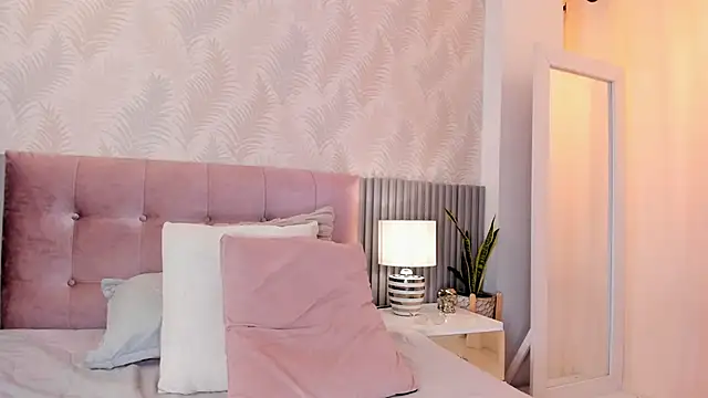 Sally_Azmani_'s cam snapshot