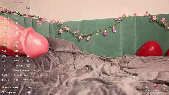 PrettyLilie's cam snapshot