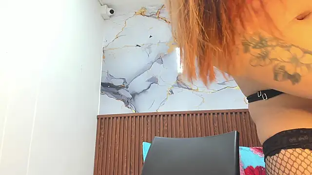 Holly_22's cam snapshot