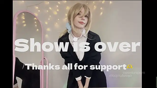 sweetuniporn's cam snapshot