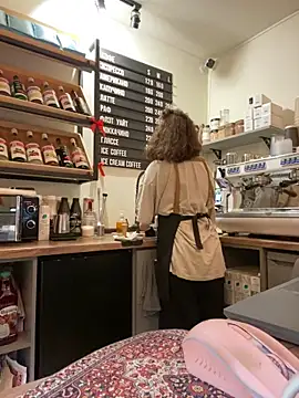 cinnabon_'s cam snapshot