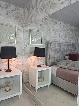 ashleythompson2025's cam snapshot