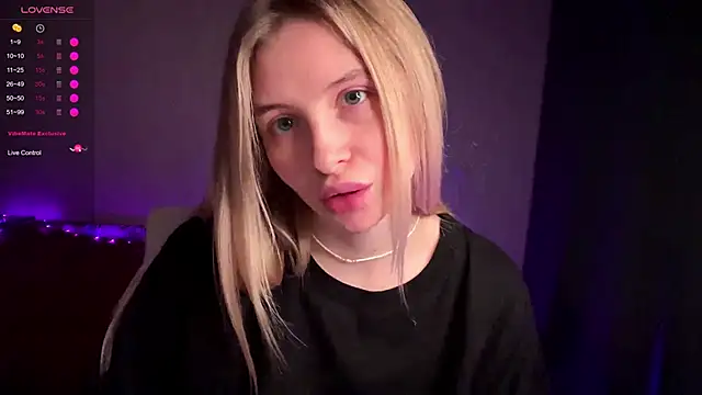 VibeVi's cam snapshot