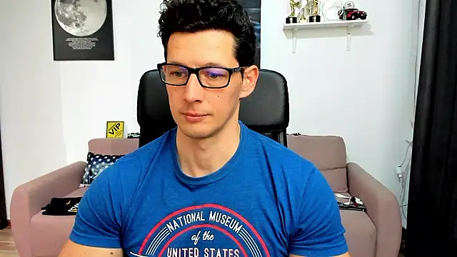 BrutusK08 live sex cam