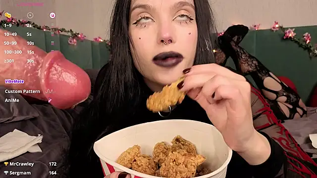 PrettyLilie's cam snapshot