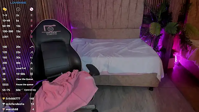 juanita_tay's cam snapshot