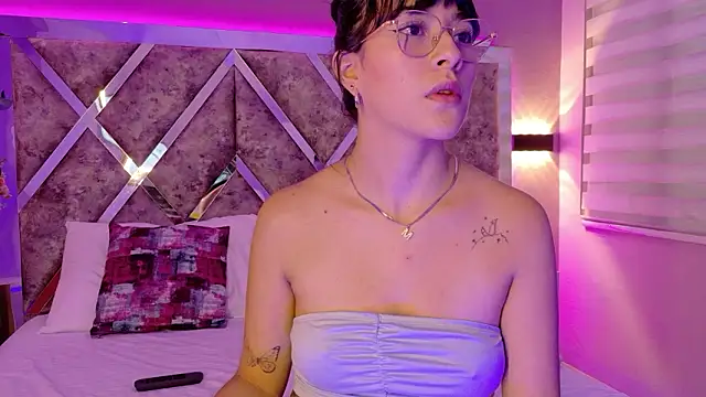 Susa1userma_'s cam snapshot