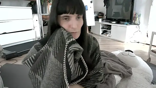 CeriseLapine live sex cam