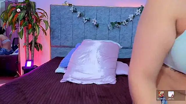 Zoe-yanin's cam snapshot