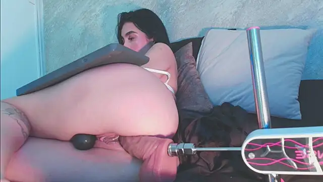 Dixie_grey1's cam snapshot