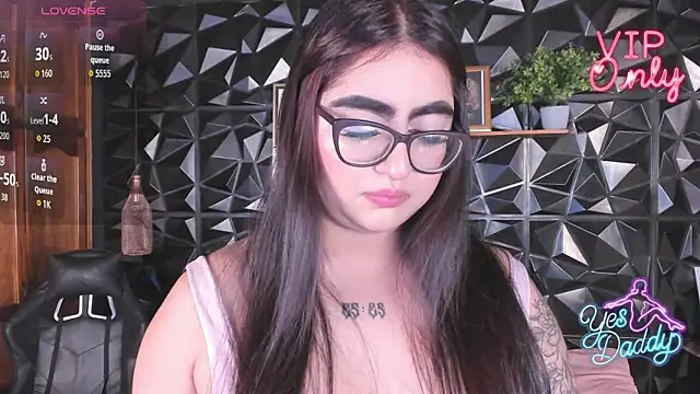 April__foxx's cam snapshot