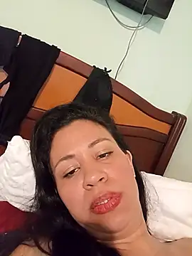 LeilaTaylor's cam snapshot