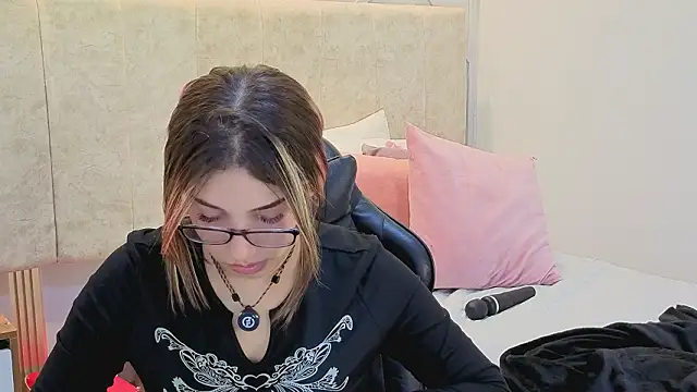 nami_sweet_'s cam snapshot