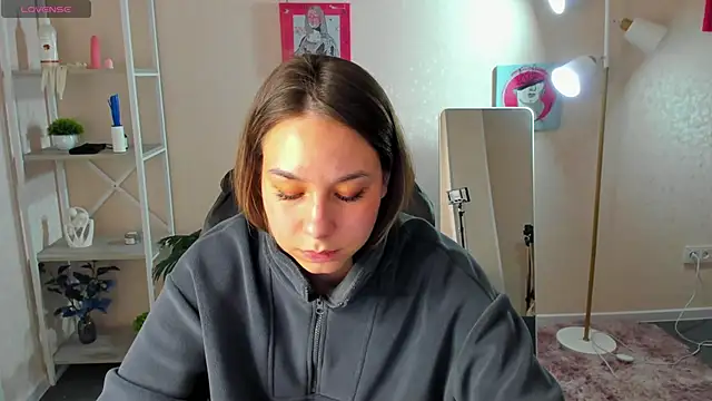 Al1ice_Moures's cam snapshot