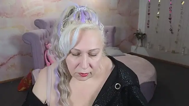 Penelope_Pinky's cam snapshot