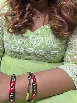 roasted_peanut's cam snapshot