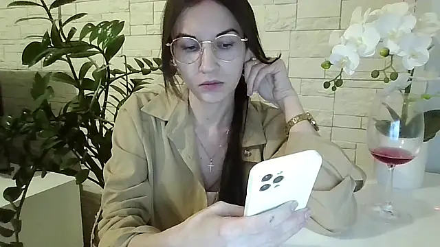 JuliaLovely's cam snapshot