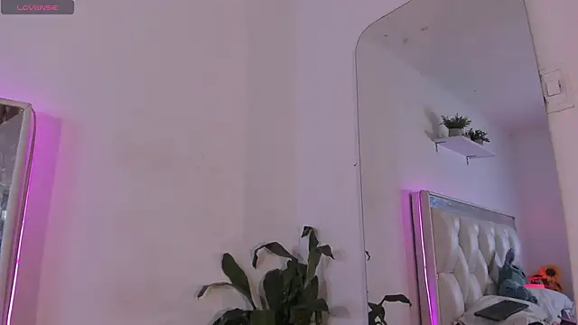 Darlyn_tenderhot__ live sex cam