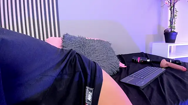 GysellHanson's cam snapshot