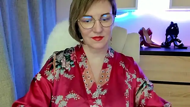 feliziaDesire's cam snapshot