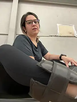 amooraaamoon's cam snapshot