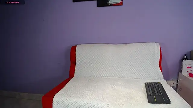 sophia_ny's cam snapshot