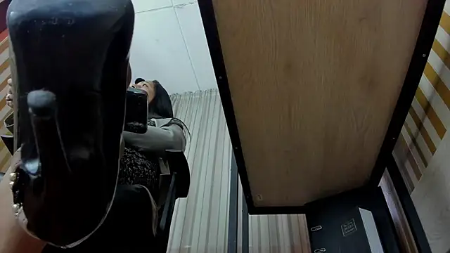 Scarlett_Barnes's cam snapshot