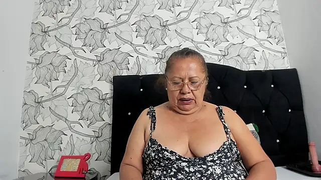 Keira_Lennox's cam snapshot