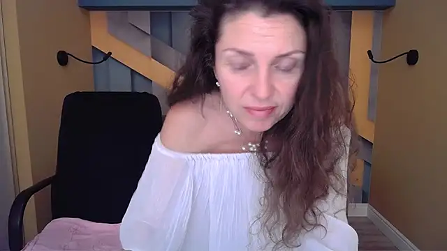 EllaLong's cam snapshot