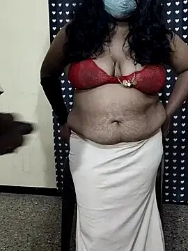 Yoursriya25's cam snapshot