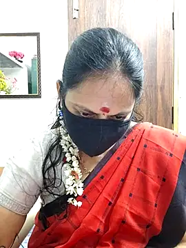 Queen-Neha's cam snapshot