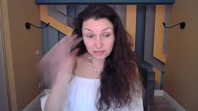 EllaLong's cam snapshot