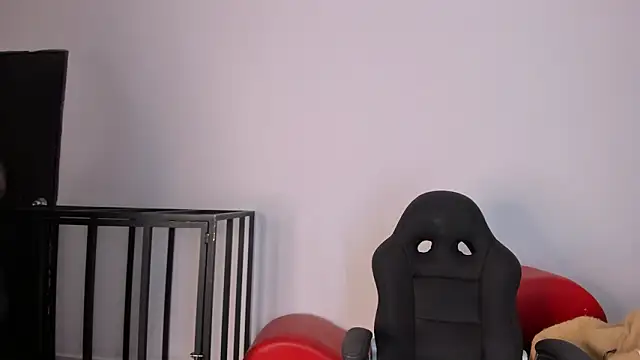 AmberiniHoffman's cam snapshot