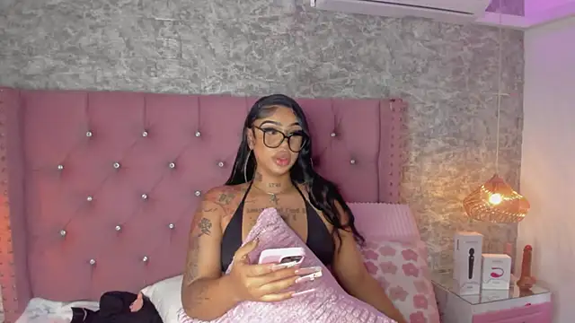 Mia_Jansen live sex cam