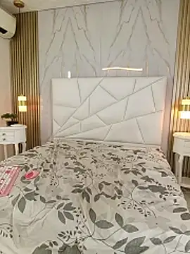 zurijones's cam snapshot