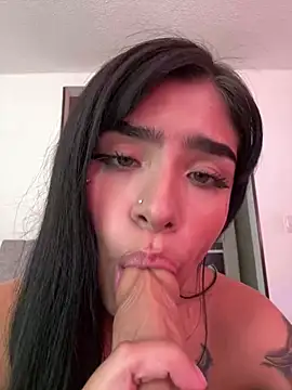 nicky_angelyc's cam snapshot