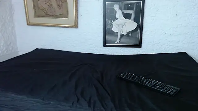 JulianaLopera1's cam snapshot