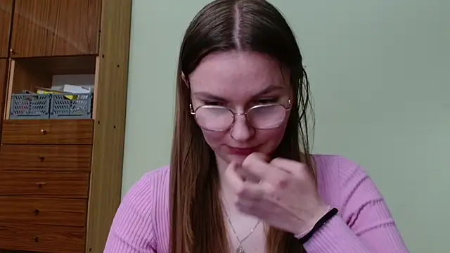 LooveELLYx live sex cam