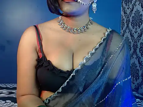 Hotginni4's cam snapshot