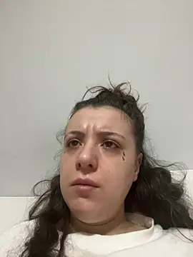 bunnythetailor's cam snapshot