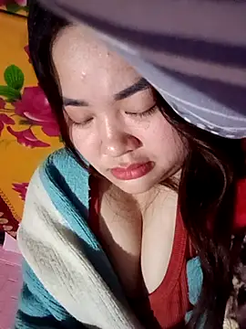 Bee-bgolden's cam snapshot