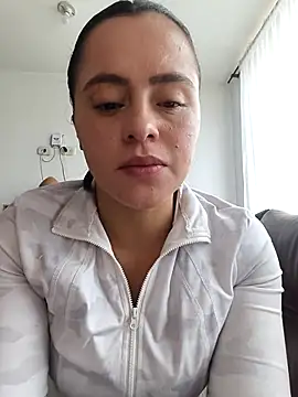 ALEJA__22's cam snapshot