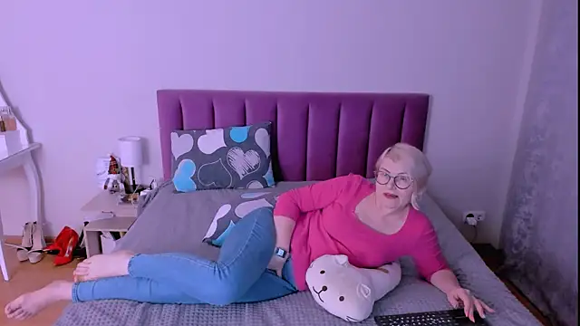 sabrinamacmarren's cam snapshot