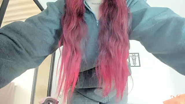 julinee_smithh's cam snapshot