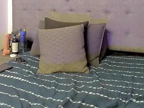 wes_gibbings's cam snapshot